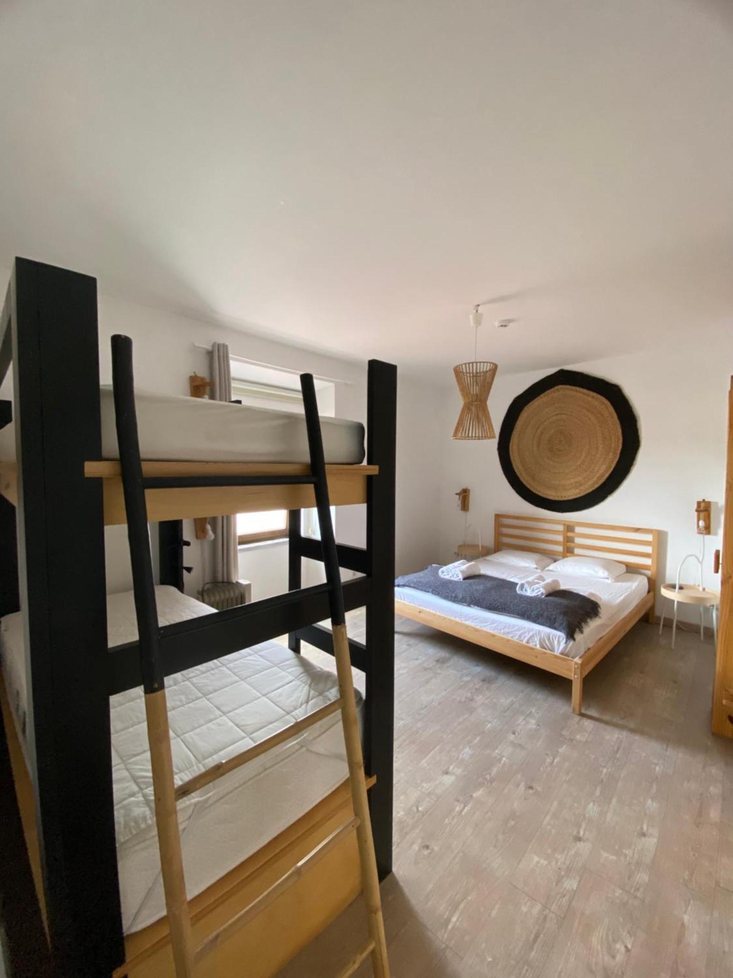 Amazigh Hostel & Suites อัลเจซูร์ ภายนอก รูปภาพ